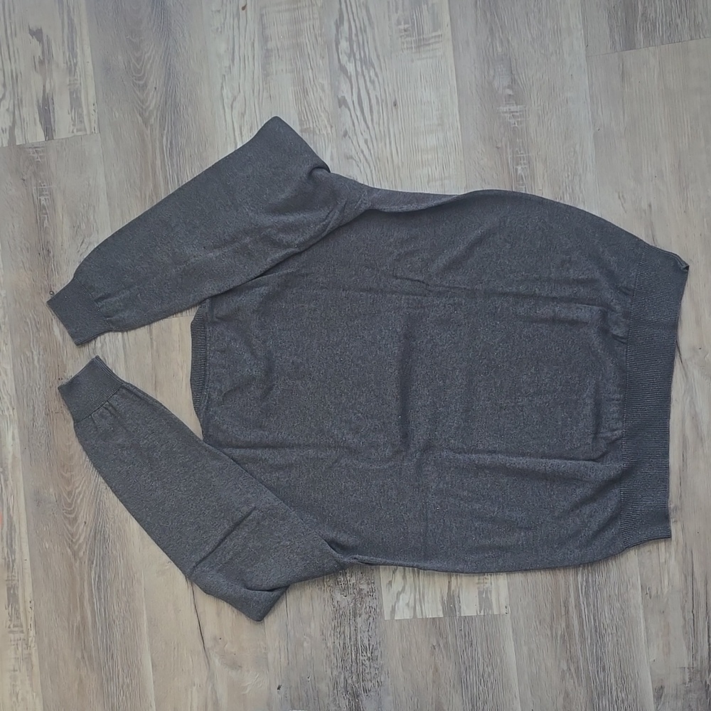 Sweater - Picture 3 of 7